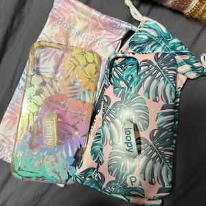 2 Loopy Cases with pouches